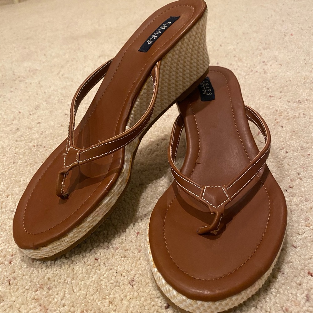 Heeled flip flops